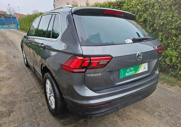 Volkswagen Tiguan cena 31900 przebieg: 138000, rok produkcji 2016 z Chodzież małe 596